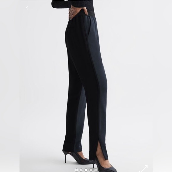 Reiss Leona colour-block tapered split-hem trousers, Size 4 to 6, black/navy - Picture 3 of 9